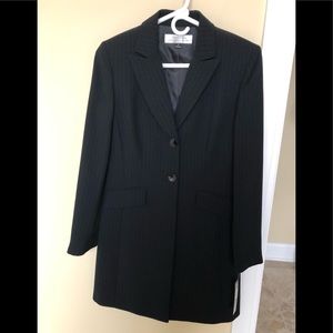 Tahari Women’s 2pc Dress Suit